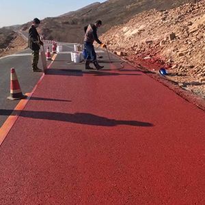 延川一是彩钢瓦喷漆翻新，地面喷涂
